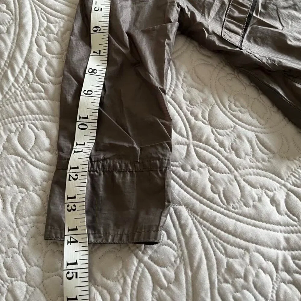 DKNY Hooded Jacket for Boys Zippered Sportswear Lightweight Breathable size 4T